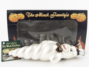 lot 2 image: OLD WORLD CHRISTMAS Twisty Ghost Ornament #26044