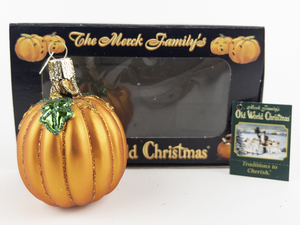 lot 17 image: OLD WORLD CHRISTMAS Pumpkin Ornament