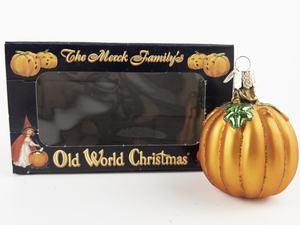 lot 23 image: OLD WORLD CHRISTMAS Pumpkin Ornament #28046