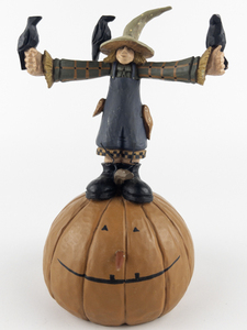 lot 60 image: Handpainted WILLIRAYE STUDIO Scaring Up Fun Figurine #WW6012