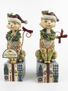 lot 67 image: Pair of JIM SHORE - HEARTWOOD CREEK Santa Claws Figurine #4007977