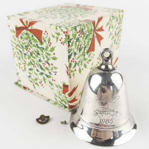 lot 72 image: KIRK STIEFF Santa Claus Is Coming To Town Boxed Musical-Annual Bell 1985 (needs repair)