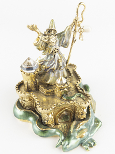 lot 99 image: KIRKS FOLLY Remember The Magic Keepsake Trinket Box