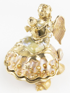 lot 100 image: KIRKS FOLLY Dream and Believe Keepsake Trinket Box