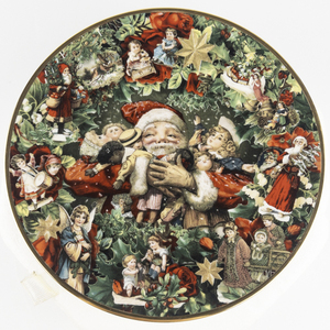 lot 107 image: Victorian Christmas Memories Plate Collection THE HAMILTON COLLECTION Merry Olde Kris Kringle 8 12in Plate #Serial #0075B 1993