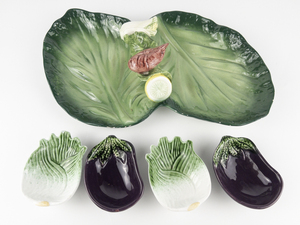 lot 144 image: Vegetable Design ITALY Divided Serving Dish & 4x Small Dishes Main dish has Shrimp Motif