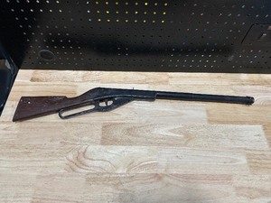 Daisy BB Gun