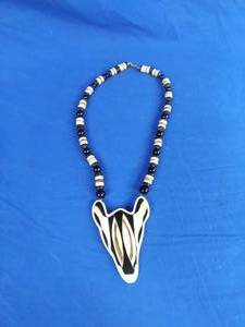 Vintage Lee Sands Giraffe Necklace, 22 Handcrafted From Hawaiian Natural Materials