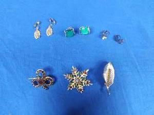 3 Broaches and 3 Sets of Earrings Snowflake, Leaf, and Others