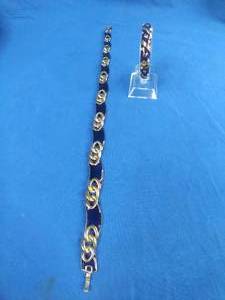 Gold Tone &amp Blue Necklace and Bracelet 17