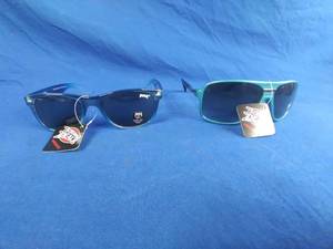 Screamin Dealz 2 Pair of New Pugs Sunglasses