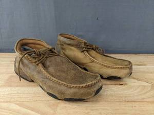 lot 898 image: Twisted X Driving Mocs Shoes Mens Size 11.5 N