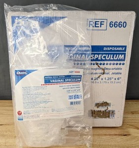 lot 118A image: Brand New Dukal Disposable Vaginal Speculums Medium Case of 10 plus 1 S