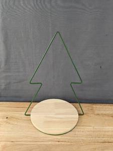 lot 130 image: 24 Brand New 12.5 Tree Trays S