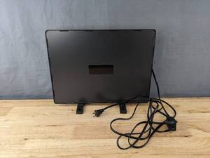 lot 98 image: PETNF 150 Watt Chicken Coop Heater S