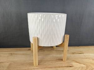 lot 161 image: New LaDoVita Ceramic Plant Pot with Stand 10 White $44.99 Retail B