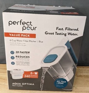 lot 53 image: Perfect Pour Small 6 Cup Water Filter Pitcher by Aqua Optima $39.99 Retail B