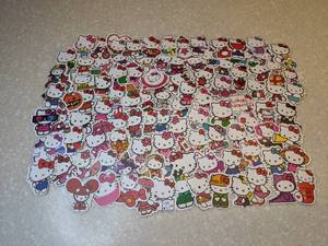 lot 424 image: 100 Total Brand New Hello Kitty Stickers P