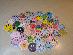 lot 437 image: 50 Brand New Stickers Happy Smiley Faces Colorful P