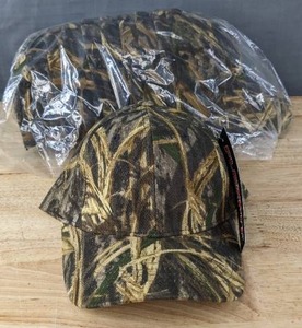 lot 126K image: 36 Brand New Yupoong Flex Fit Mossy Oak Shadow Glass Youth Hats A