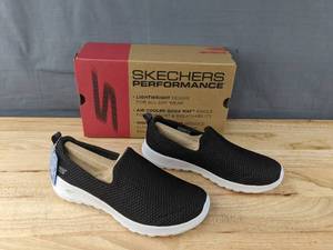 lot 127K image: Sketchers Go Walk Joy Shoes Womens Size 6.5 Sneakers Black and White L