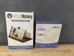 lot 191 image: Brand New Wired Monkey Phone Screen Magnifier and Runolim Wireless Headphones B