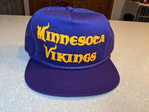 lot 448 image: New NFL Minnesota Vikings Hat Yupoong Purple Gold One Size P