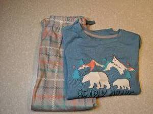 lot 453 image: New Wonder Nation Two Piece Girls Pajama Set Bearly Awake Size XS 4-5 P
