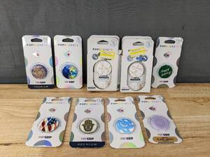 lot 99H image: 11 Brand New Cell Phone POPSOCKETS Y