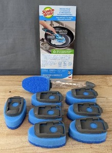 lot 243 image: New Scotch-Brite 3M Dishwand and 8 Non-Scratch Refills L