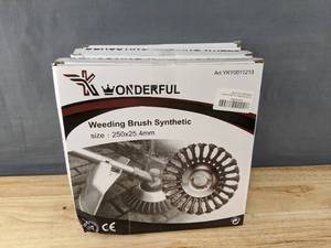 lot 249 image: 3 Brand New Wonderful Derusting Weeding Synthetic 10 Brushes B