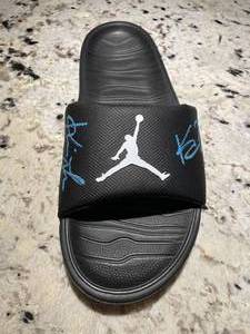 lot 54 image: Minnesota Timberwolves Kevin Garnett and Kevin Love Autographed Jordan Nike Slide Sandal NBA Basketball I