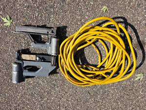 lot 76 image: Senco Pneumatic Stable Gun Pair