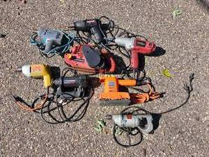 lot 72 image: Corded Power Tool Bundle C