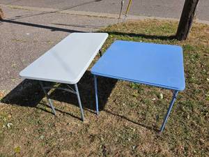 lot 116 image: Folding Card Table Bundle