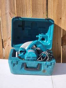 lot 87A image: Makita 7-14 Circular Saw - 5007NB