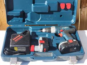 lot 79 image: Bosch Brute 18V Portable Power Drill