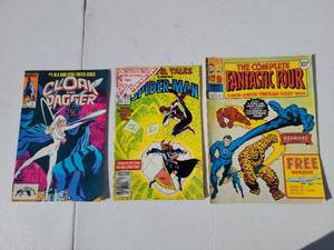 lot 16 image: Vintage Marvel Comics Collection - Spider-Man - Fantastic 4 - Cloak & Dagger