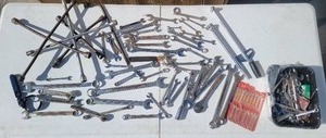 lot 109 image: Huge Hand Tool Collection - Wrenches
