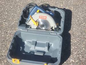 lot 89 image: Ryobi 7 12 Circular Saw - CSB121