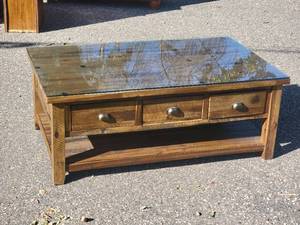 lot 46 image: Rustic Farmhouse Coffee Table with Glass Surface  6 Drawers
