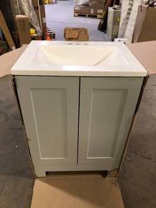 24 in. W x 19 in. D x 33 in. H Single Sink Freestanding Bath Vanity in Pearl Gray with White Cultured Marble Top Customer Returns See Pictures