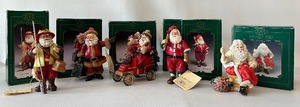 lot 71 image: KSA COLLECTIBLES by Kurt Adler FABRICH SANTA Figurines including Santas Fishtales