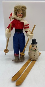 lot 21 image: Vintage Italian LADY SKIER Doll with Spun Cotton Snowman