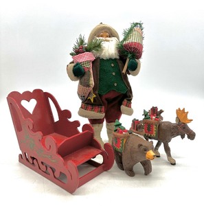 lot 86 image: WEDGWOOD COALPORT 1996 NATIVITY Set of Three