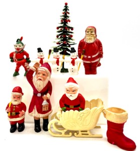 lot 133 image: Various Vintage Santas, Snowmen and More Including a MCM ROSBRO Pixie, Japan Santa,  - QTY 11