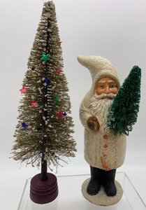 lot 290 image: Vintage PRIMITIVE Paper Mache Santa with Bottle Brush Tree