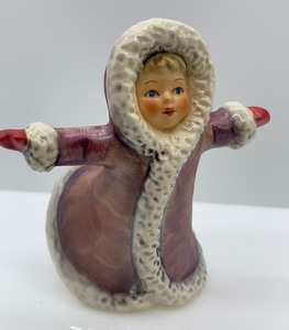 lot 320 image: Vintage GOEBEL Girl Figure Skater - West Germany