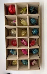 lot 194 image: Vintage GLASS Christmas Ornaments including Pinecones and Reflector - QTY 18