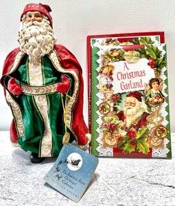 lot 367 image: JUDITH ANN GRIFFITH The American Artist CLOTHTIQUE COLLECTION by POSSIBLE DREAMS Santa and the Ark Santa Figure & A Christmas Garland Book NIB